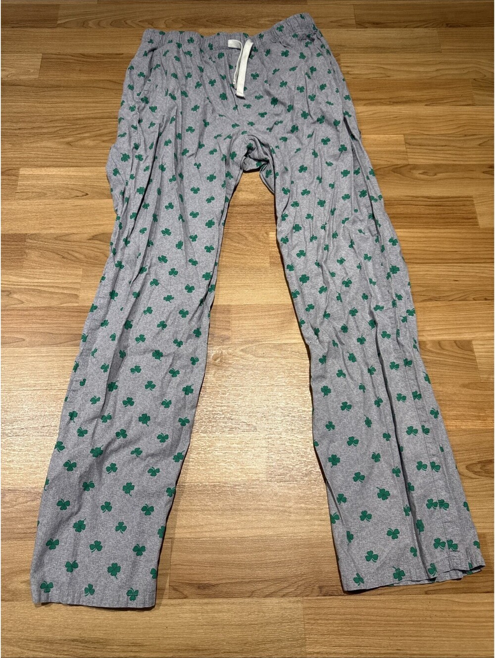 Old Navy Women’s Medium Shamrock Clover Pajama Pants Gray Green St Patrick’s